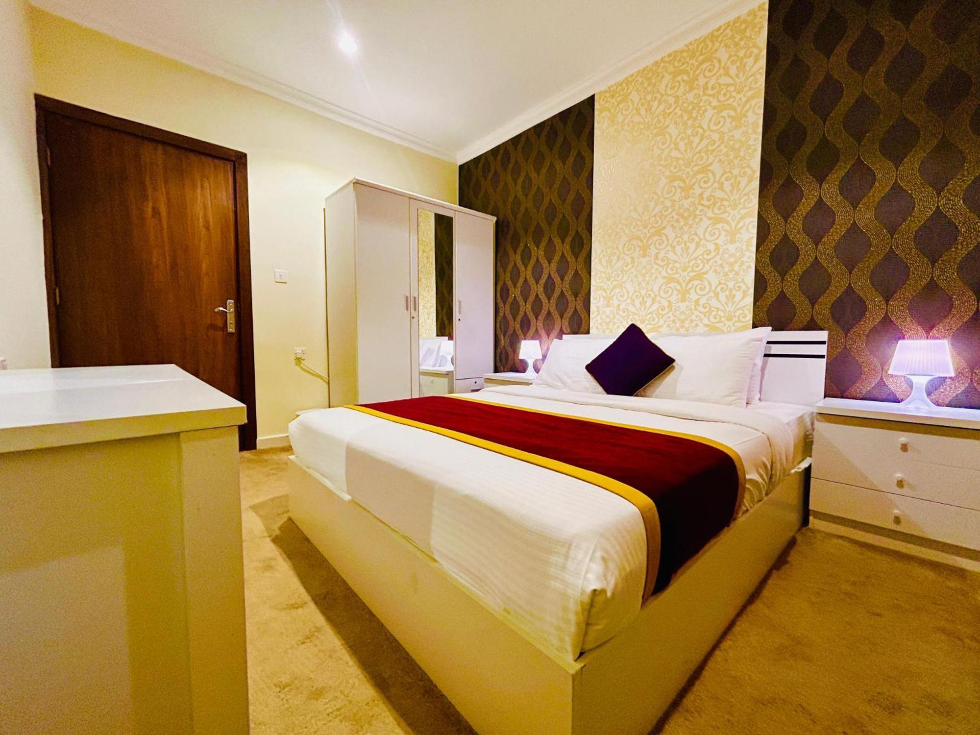 Golden Dahlia Fintas Aparthotel Κουβέιτ Εξωτερικό φωτογραφία